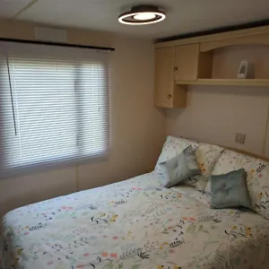 https://mo-s-den-static-caravan-golden-sands.yorkshirehotels.net
